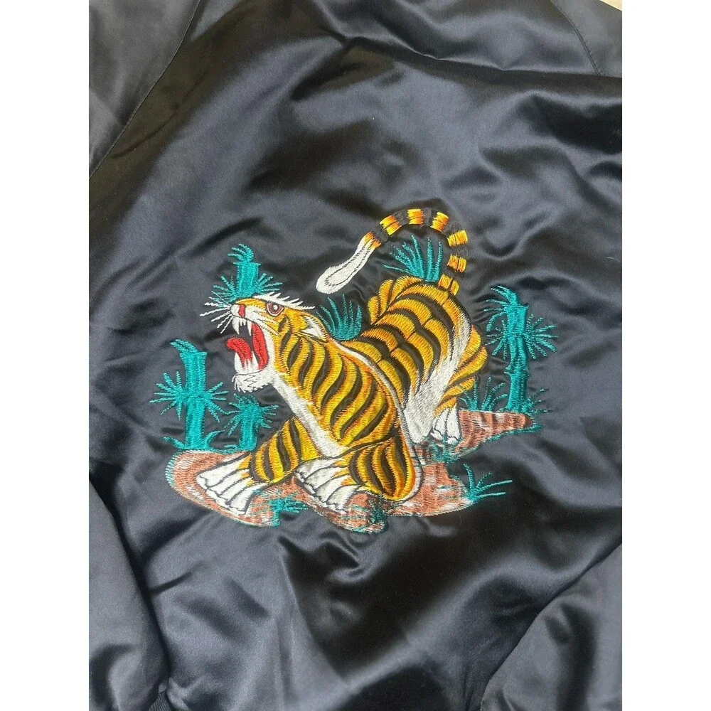 Vintage  Souvenir Sukajan Maui Embroidered Tiger Bomber Jacket Men’s Size M